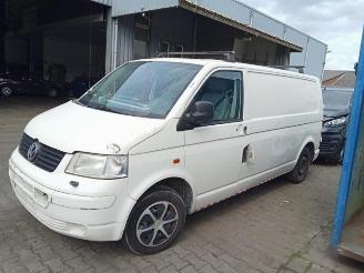 Vrakbiler auto Volkswagen Transporter Transporter T5, Van, 2003 / 2015 2.5 TDi 2007