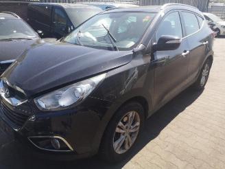 Vrakbiler auto Hyundai Ix35 iX35 (LM), SUV, 2009 / 2015 2.0 CRDi 16V 4x4 2010