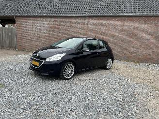 Voiture accidenté Peugeot 208  2014/1