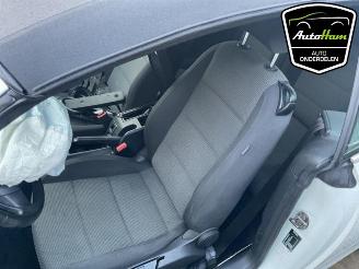 Volkswagen Golf Golf VI Cabrio (1K), Cabrio, 2011 / 2016 1.2 TSI picture 13