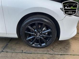 Mazda 3 3 Sport (BP), Hatchback, 2018 2.0 SkyActiv-X M Hybrid 16V picture 22