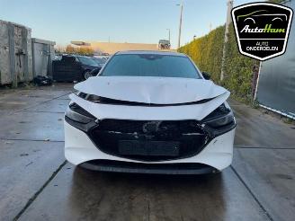 Mazda 3 3 Sport (BP), Hatchback, 2018 2.0 SkyActiv-X M Hybrid 16V picture 3