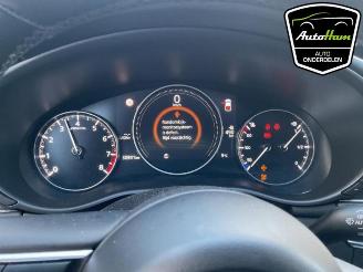 Mazda 3 3 Sport (BP), Hatchback, 2018 2.0 SkyActiv-X M Hybrid 16V picture 16