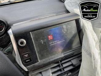 Peugeot 208 208 I (CA/CC/CK/CL), Hatchback, 2012 / 2019 1.0 Vti 12V PureTech picture 20