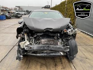 Toyota Yaris Yaris III (P13), Hatchback, 2010 / 2020 1.0 12V VVT-i picture 3