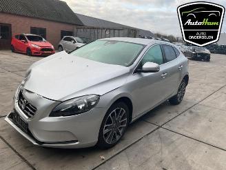 Volvo V-40 V40 (MV), Hatchback 5-drs, 2012 / 2019 1.6 T2 GTDi 16V picture 4