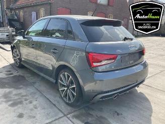 Audi A1 A1 Sportback (8XA/8XF), Hatchback 5-drs, 2011 / 2018 1.0 TFSI 12V picture 8