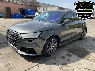 Audi A1 A1 Sportback (8XA/8XF), Hatchback 5-drs, 2011 / 2018 1.0 TFSI 12V picture 4
