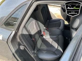 Audi A1 A1 Sportback (8XA/8XF), Hatchback 5-drs, 2011 / 2018 1.0 TFSI 12V picture 24