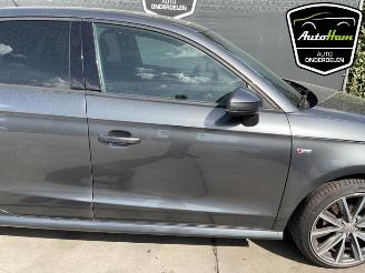 Audi A1 A1 Sportback (8XA/8XF), Hatchback 5-drs, 2011 / 2018 1.0 TFSI 12V picture 12