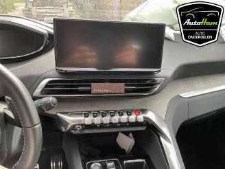 Peugeot 5008 5008 II (M4/MC/MJ/MR), MPV, 2016 / 2024 1.2 12V Hybrid picture 21