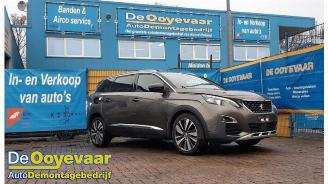 Coche siniestrado Peugeot 5008 5008 II (M4/MC/MJ/MR), MPV, 2016 / 2024 1.2 12V e-THP PureTech 130 2017/9