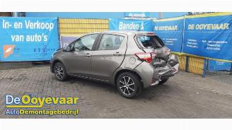 Vrakbiler auto Toyota Yaris Yaris III (P13), Hatchback, 2010 / 2020 1.5 16V Hybrid 2018/11