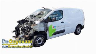 Salvage car Opel Combo Combo Cargo, Van, 2018 1.5 CDTI 130 2023/3