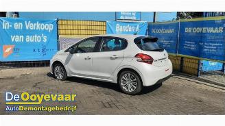 Vrakbiler auto Peugeot 208 208 I (CA/CC/CK/CL), Hatchback, 2012 / 2019 1.2 Vti 12V PureTech 82 2016/4