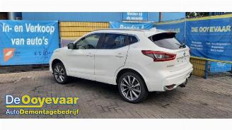 rozbiórka samochody osobowe Nissan Qashqai Qashqai (J11), SUV, 2013 1.3 DIG-T 160 16V 2019/10