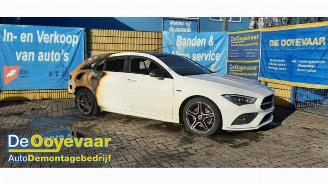 Vrakbiler auto Mercedes Cla-klasse CLA Shooting Brake (118.6), Combi, 2019 1.3 CLA-250 e Turbo 16V 2020/12
