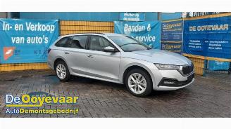krockskadad bil auto Skoda Octavia Octavia Combi (NXAC), Combi 5-drs, 2019 iV 1.4 TSI 16V 2024/7