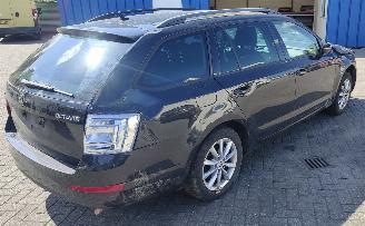 Skoda Octavia Skoda Octavia Combi automatiek Ambition picture 5