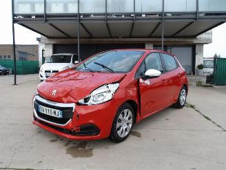Voiture accidenté Peugeot 208  2018/5