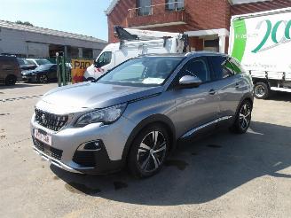 Voiture accidenté Peugeot 3008 ALLURE 2020/7