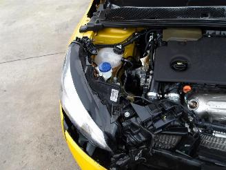 Peugeot 208  picture 20