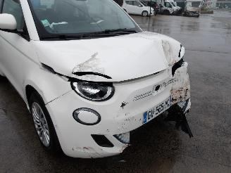 Fiat 500E  picture 12