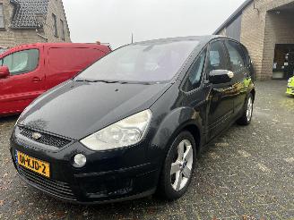 Damaged car Ford S-Max 2.0 TDCi Titanium 7p. 2009/11