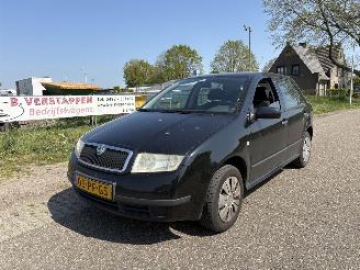 Voiture accidenté Skoda Fabia 1.9 TDI CHOICE 74KW AIRCO 2004/5