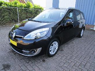 damaged passenger cars Renault Grand-scenic 1.2 TCE Bose Navi Clima 6-Bak 2013/7