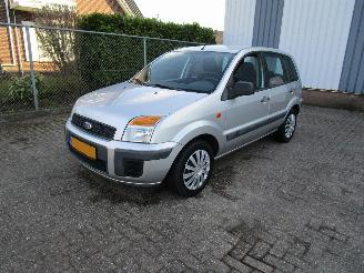 Ford Fusion 1.4 16V Airco Radio/CD picture 1