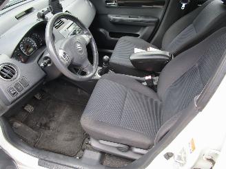 Suzuki Swift 1.3 Airco Radio/CD Parelmoer Wit picture 13