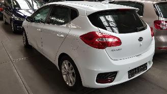 Kia Cee d Cee\'d Sportswagon 1.4 CVVT picture 5