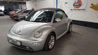 Coche accidentado Volkswagen Beetle 1.6 CABRIO  BENZ 1.595CC 75KW 102PK 2006/6