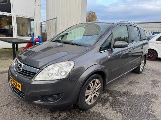 Voiture accidenté Opel Zafira 1.8 Cosmo BJ 2009 220.541 KM 2009/10