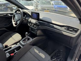 Ford Focus 1.0 EcoBoost Hybrid ST Line Business picture 13