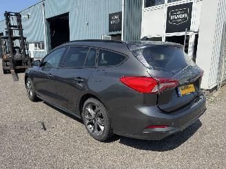 Ford Focus 1.0 EcoBoost Hybrid ST Line Business picture 3