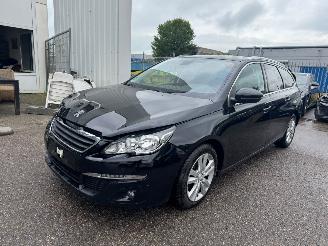 Unfallwagen Peugeot 308 SW 1.6 BlueHDI Blue Lease Executive Pack 2015/11
