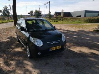 Vrakbiler auto Kia Picanto Picanto (BA), Hatchback, 2004 / 2011 1.1 12V 2009/5
