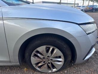 Skoda Octavia Octavia Combi (NXAC), Combi 5-drs, 2019 1.0 TSI e-TEC 12V picture 5