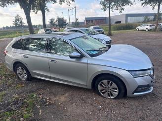 Skoda Octavia Octavia Combi (NXAC), Combi 5-drs, 2019 1.0 TSI e-TEC 12V picture 3