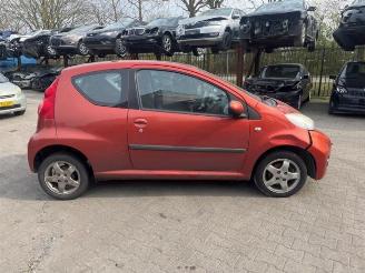 Purkuautot passenger cars Peugeot 107 107, Hatchback, 2005 / 2014 1.0 12V 2009/4