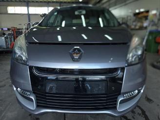 Auto da rottamare Renault Scenic Scenic III (JZ), MPV, 2009 / 2016 1.2 16V TCe 115 Energy 2012/10