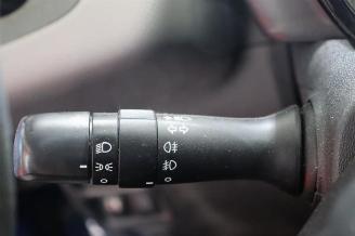 Peugeot 108 108, Hatchback, 2014 1.0 12V VVT-i picture 21