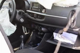 Kia Picanto Picanto (JA), Hatchback, 2017 1.0 12V picture 10