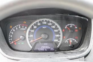 Hyundai I-10 i10 (B5), Hatchback, 2013 / 2019 1.0 12V picture 17