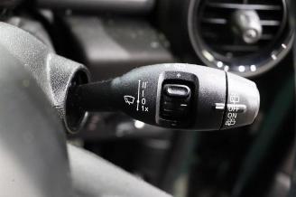 Mini Cooper Mini (F55), Hatchback 5-drs, 2014 1.5 12V Cooper picture 17