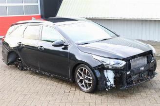 Autoverwertung Kia Cee d Ceed Sportswagon (CDF), Combi 5-drs, 2018 1.5 T-GDI 16V Eco-Dynamics+ 2022/1