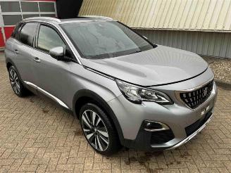 Coche siniestrado Peugeot 3008 3008 II (M4/MC/MJ/MR), MPV, 2016 1.2 12V e-THP PureTech 130 2018/11