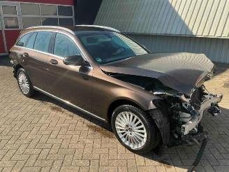 skadebil auto Mercedes C-klasse C Estate (S205), Combi, 2014 / 2021 C-180 1.6 16V BlueEfficiency 2017/8
